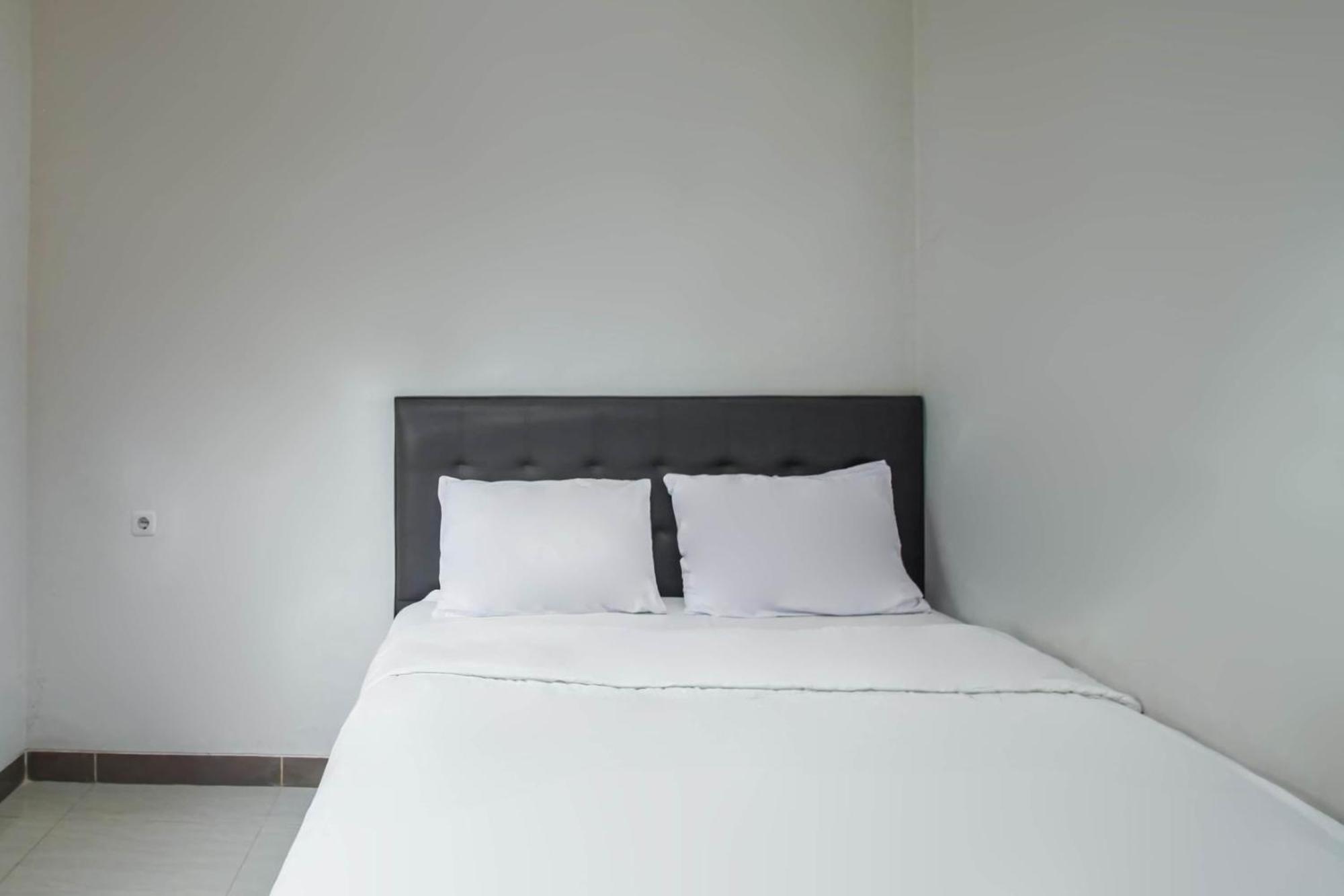 Capital O 93589 Hotel Wongso Syariah Pangkal Pinang Exterior foto