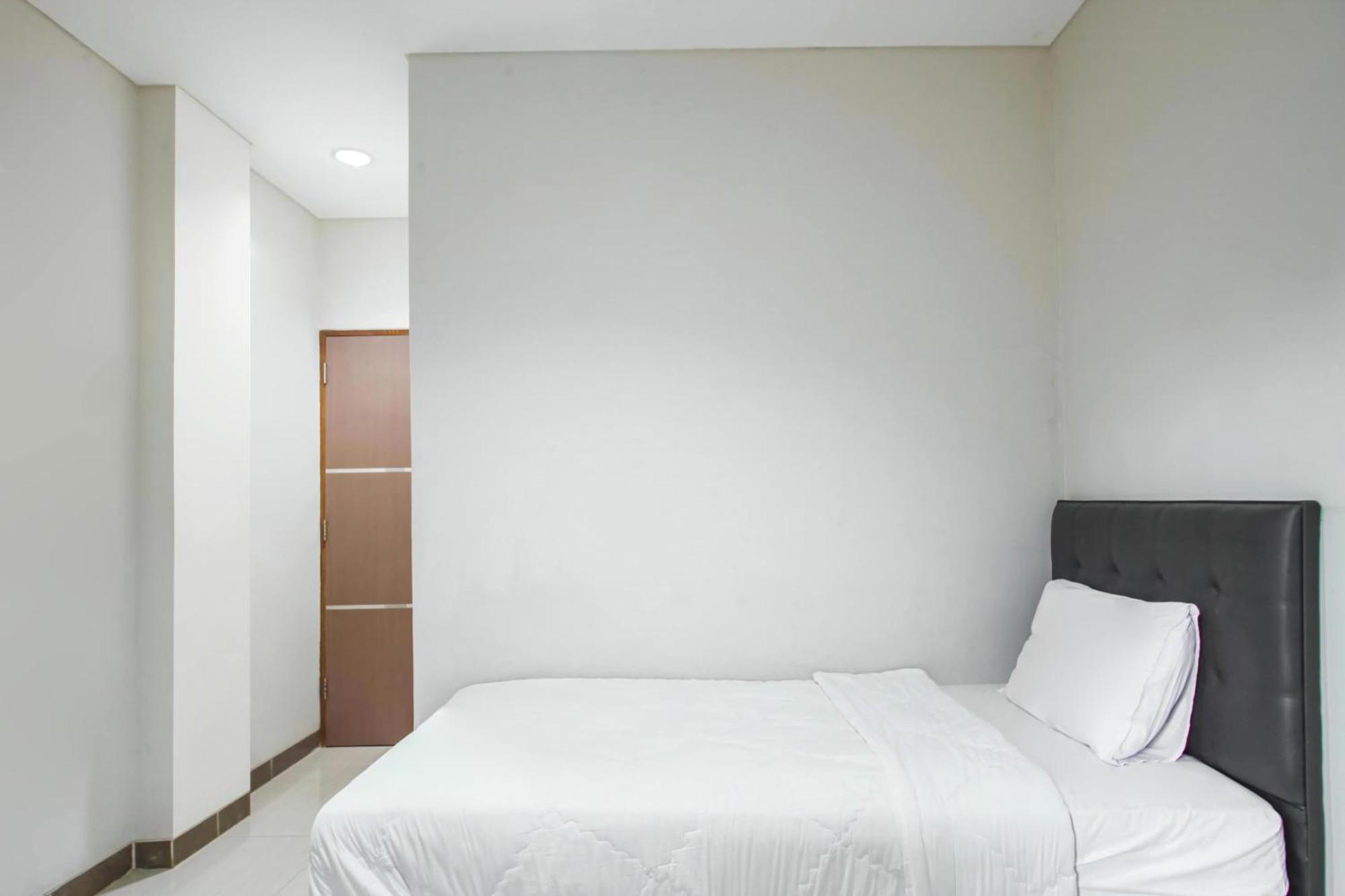 Capital O 93589 Hotel Wongso Syariah Pangkal Pinang Exterior foto