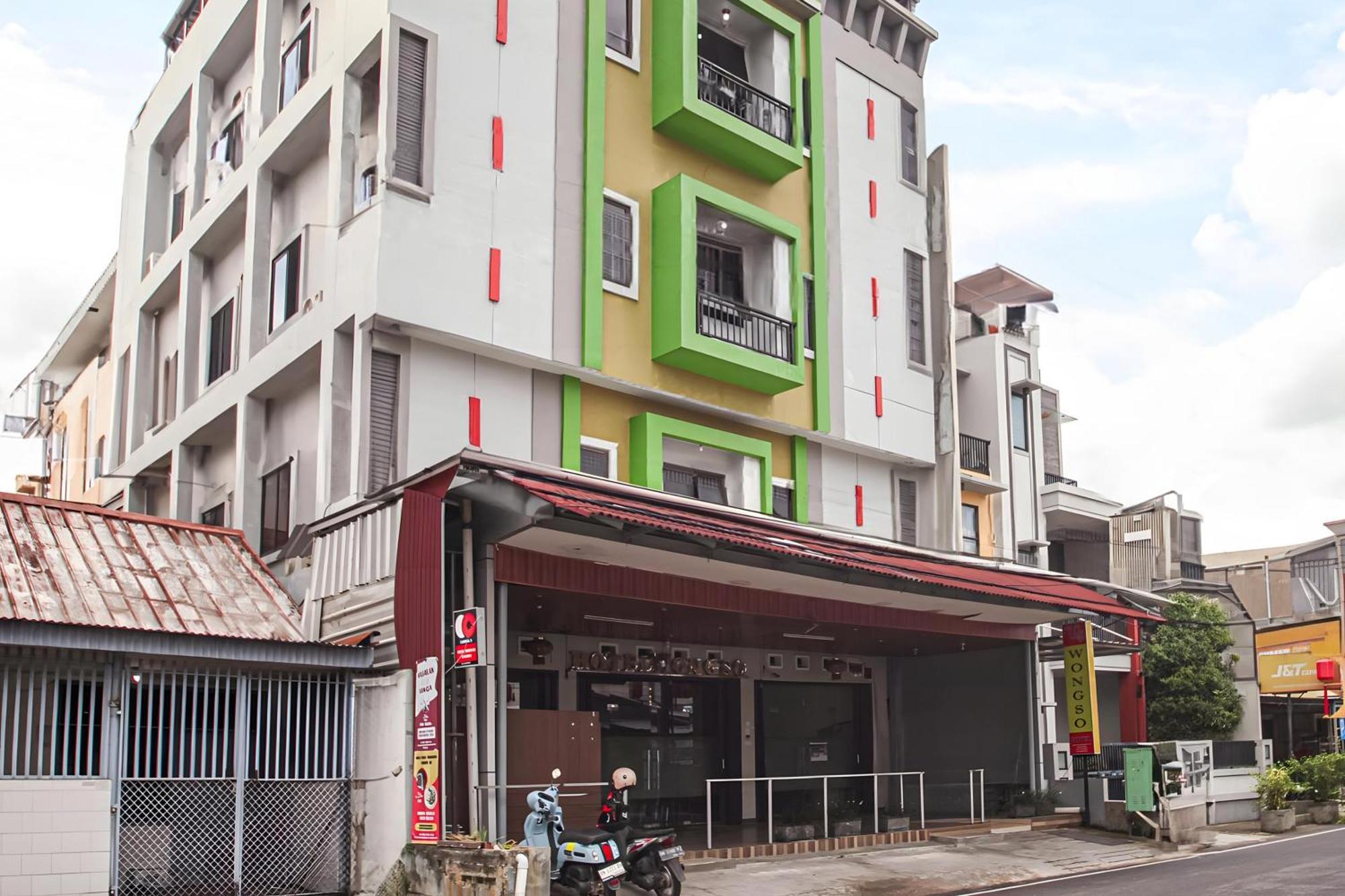 Capital O 93589 Hotel Wongso Syariah Pangkal Pinang Exterior foto