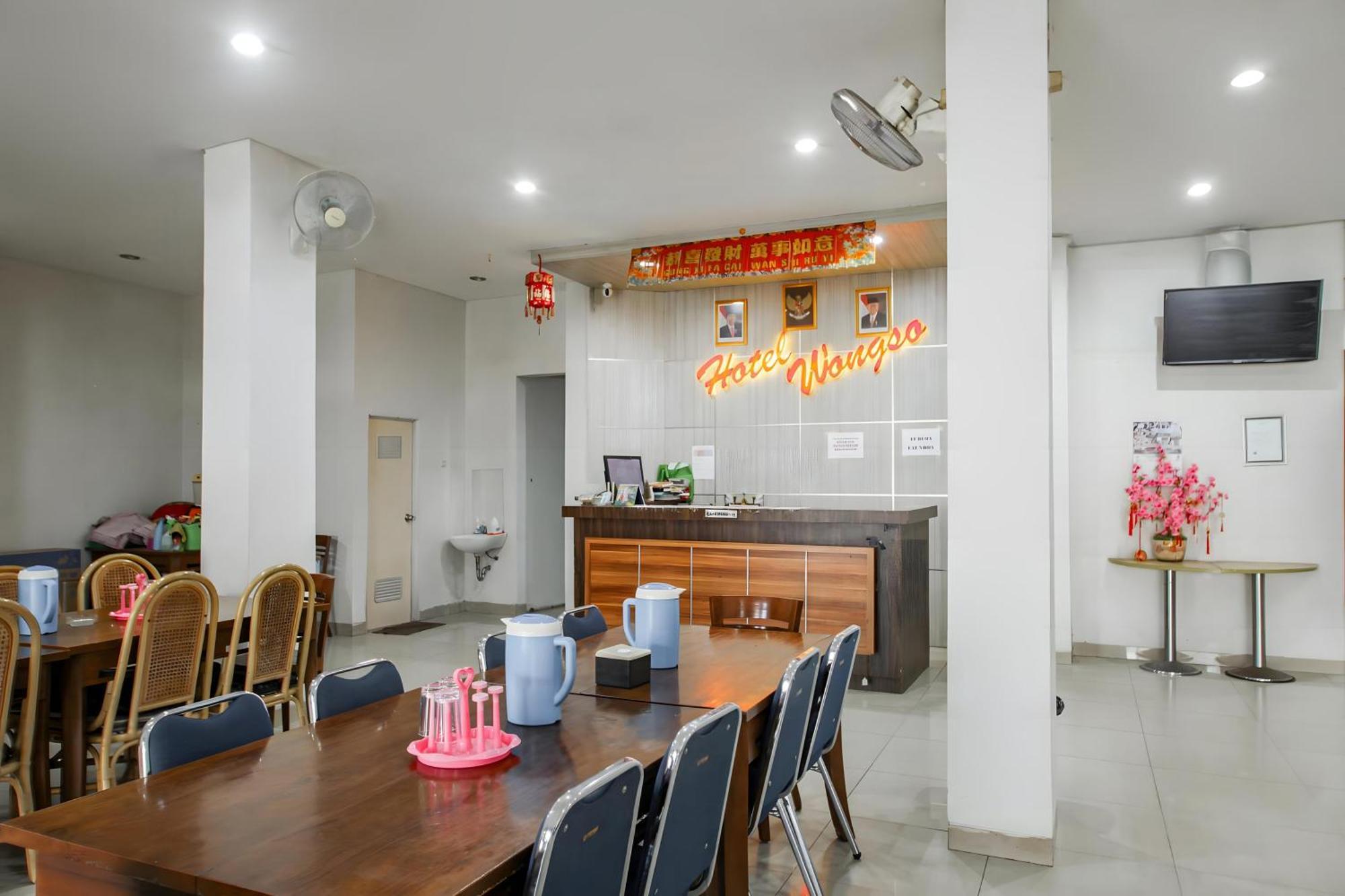 Capital O 93589 Hotel Wongso Syariah Pangkal Pinang Exterior foto